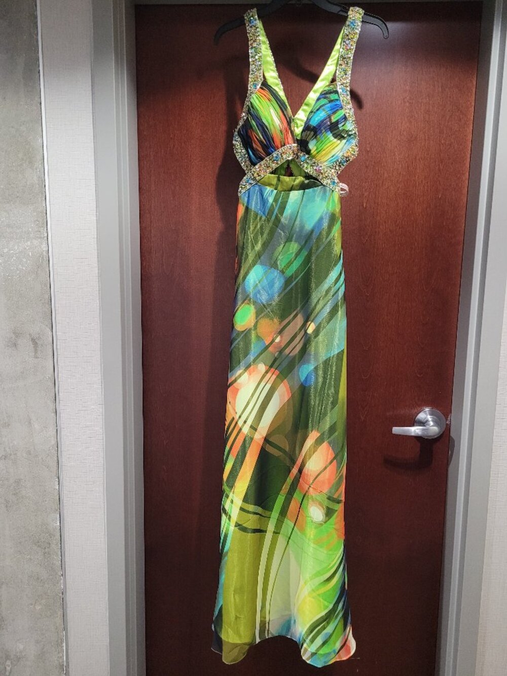 Kiss Kiss Formals by Mary's Bridal 3653 Size 8 Multicolor Print Prom Dress